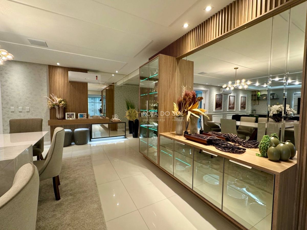 Imperial Palace Apartamento 5 Suítes Meia Praia Itapema SC — foto 12