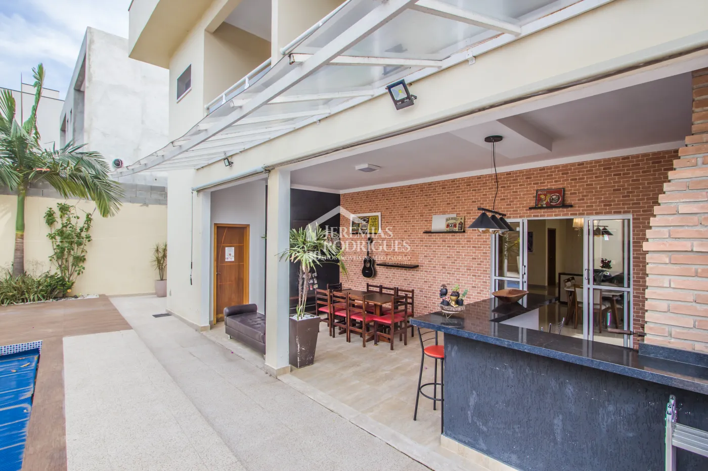 Casa com 4 dormitórios, 295 m² - Condomínio Reserva dos Lagos - Pindamonhangaba/SP