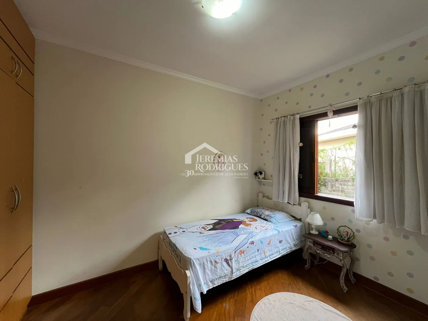 Casa com 4 dormitórios, 421 m² - Condomínio Chácaras Cataguá - Taubaté/SP.