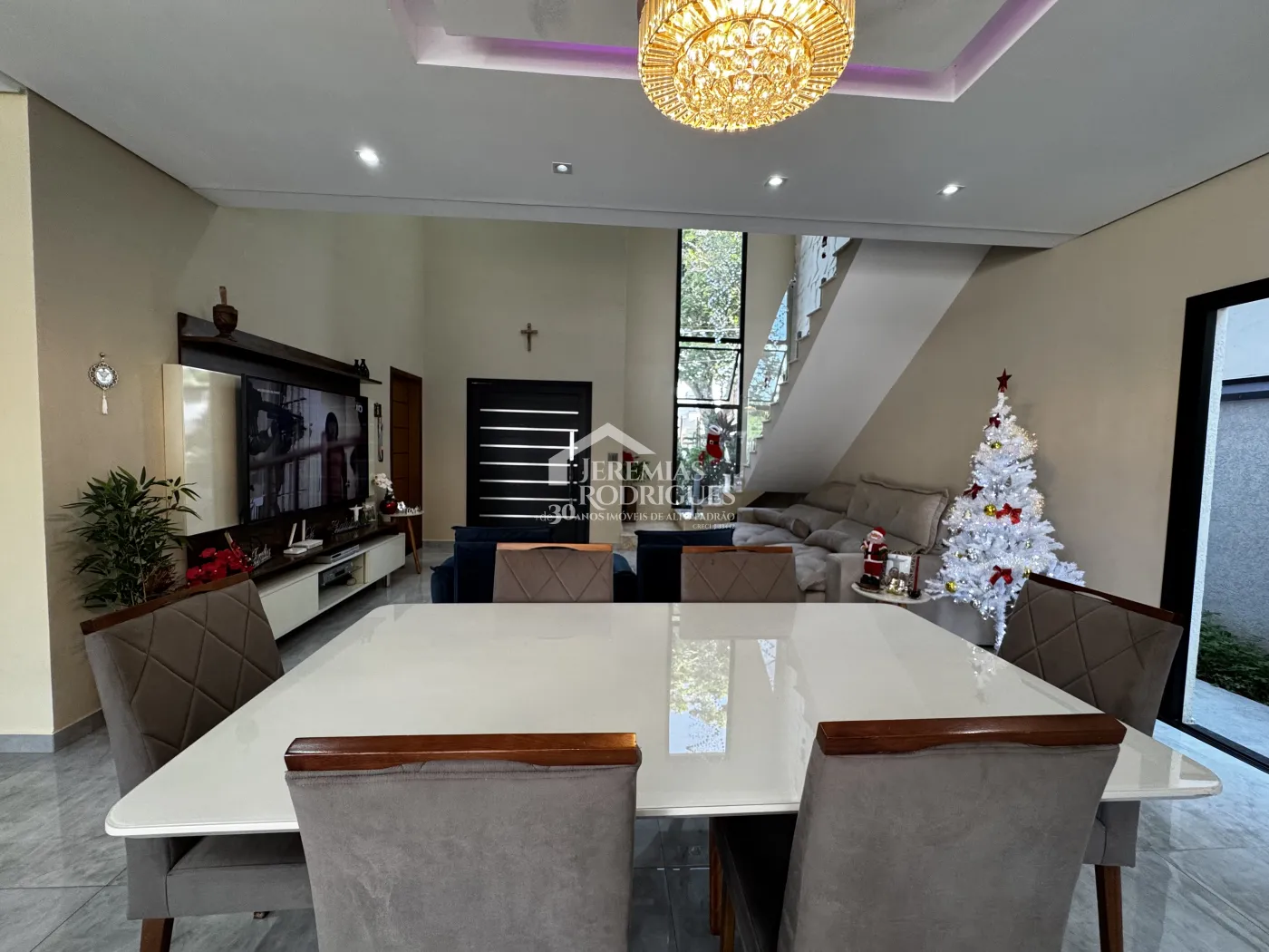 Casa com 3 dormitórios, 267 m² - Condomínio Parque das Araucárias - Tremembé/SP.