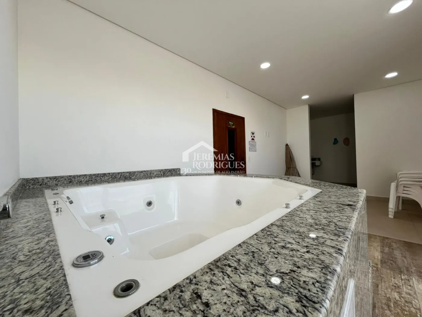 Apartamento com 3 suítes, 132 m² - Edifício Maximus Residence - Pindamonhangaba/SP
