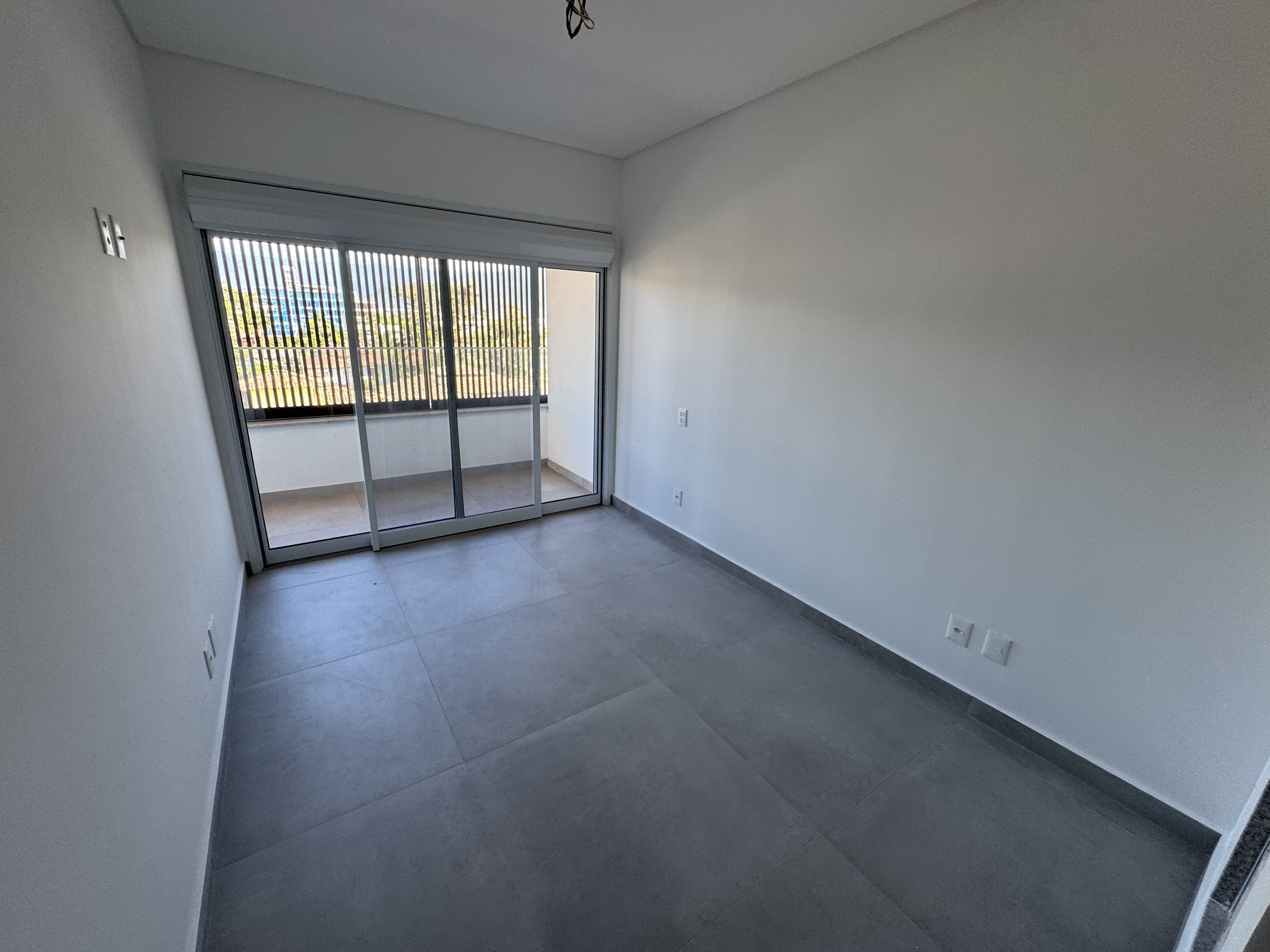 Apartamento à venda com 3 suítes no Condomínio Ankor Residencial em Ubatuba/SP.