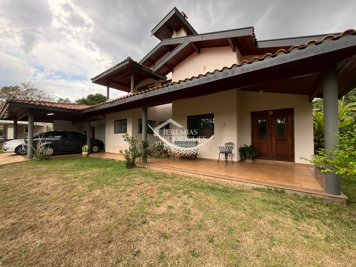 Casa com 4 dormitórios, 421 m² - Condomínio Chácaras Cataguá - Taubaté/SP.