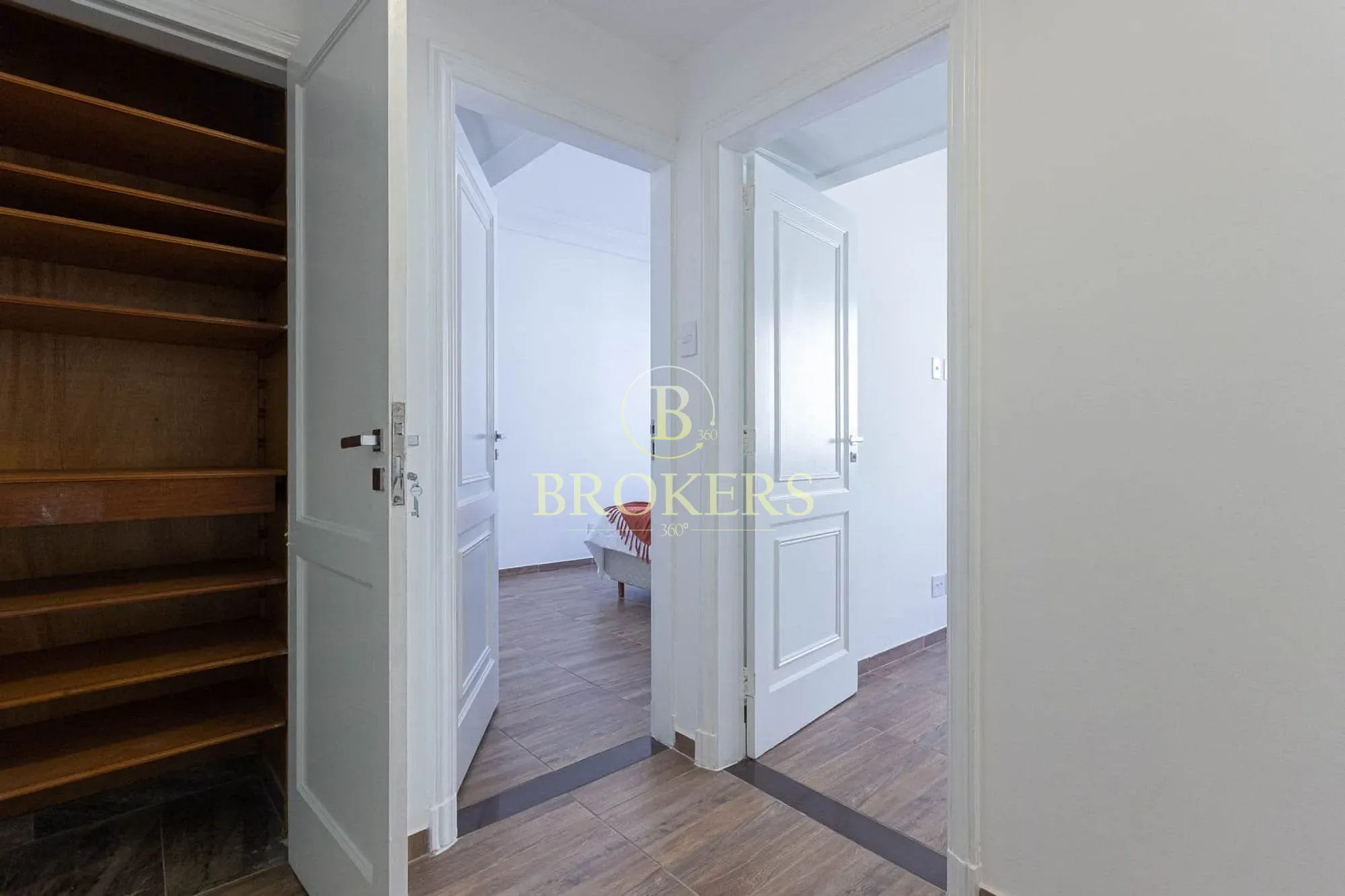 Apartamento à Venda, Laranjeiras, Sala, 2 quartos, 1 banheiro social, 1 vaga - 93 m² - Rio de Janei — foto 19
