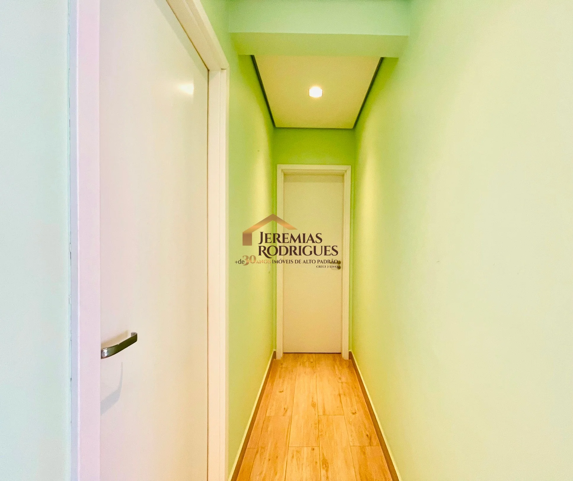 Apartamento para locação e venda Porteira fechada no Edifício Vert Residence em Taubaté/SP.