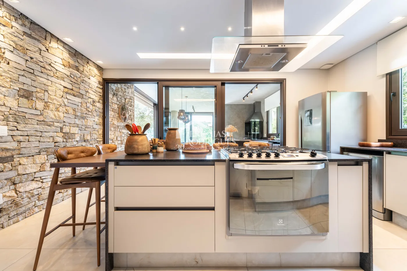 Casa para venda com 4 suítes no Condomínio Fazenda Dona Carolina em Itatiba/SP