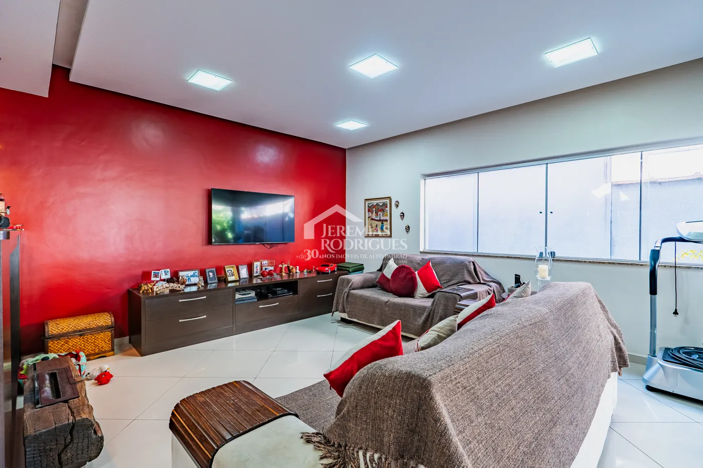 Casa com 3 dormitórios, 396 m² - Condomínio Village Paineiras - Pindamonhangaba/SP.