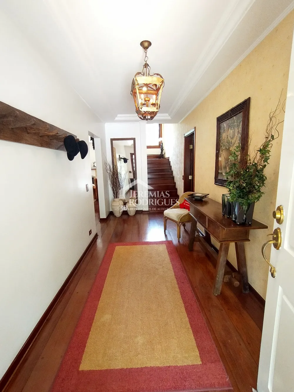 Casa com 4 dormitórios, 380 m² - Condomínio Jardim Véu da Noiva - Campos do Jordão/SP
