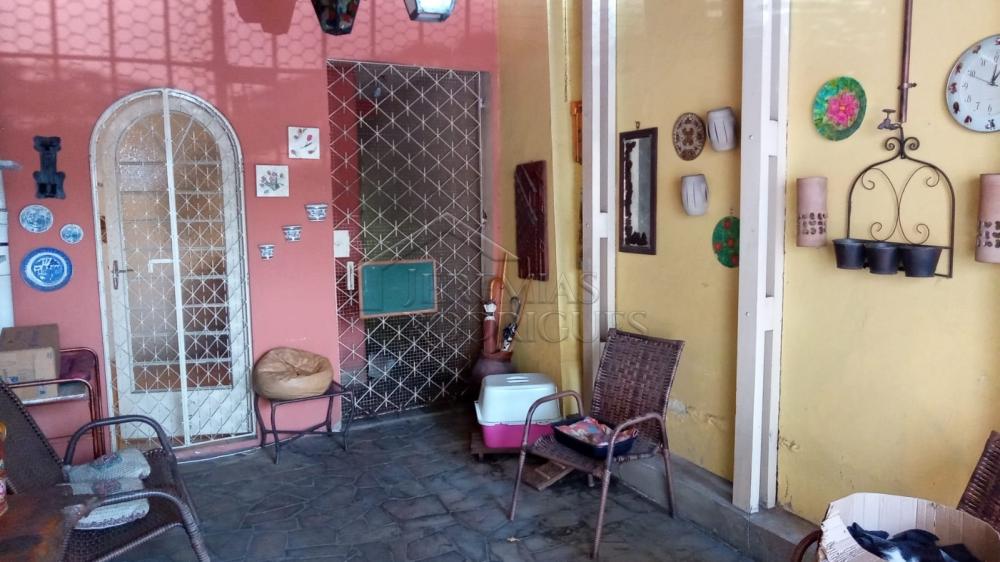 Casa com 3 quartos, 260 m², à venda por R$ 1.200.000- Centro - Taubaté/SP
