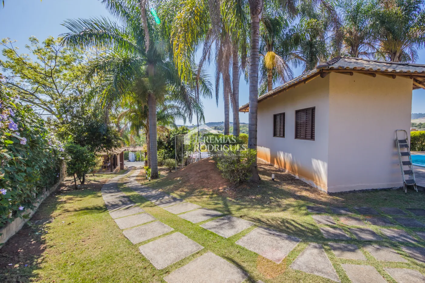 Casa com 2 dormitórios, 263 m² - Condomínio Chácaras Cataguá - Taubaté/SP