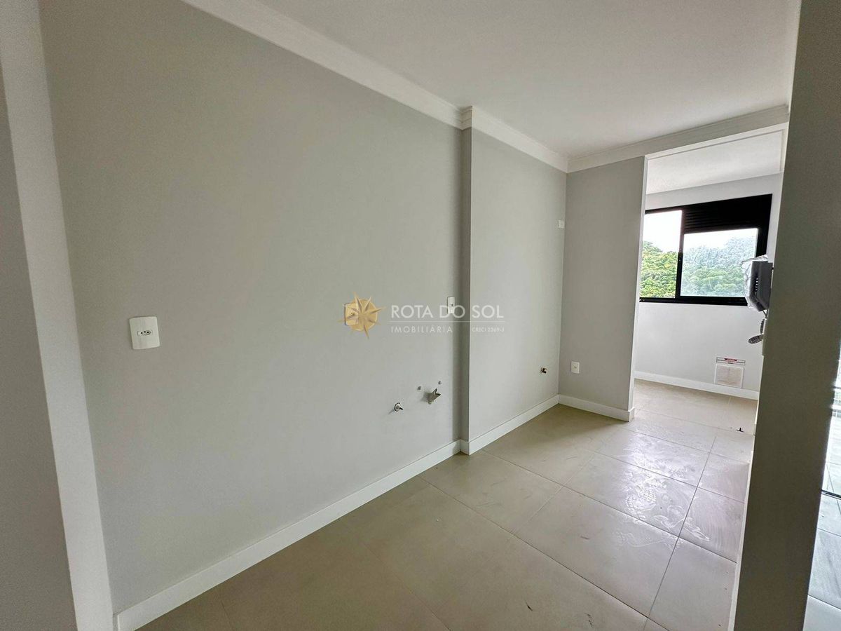 Villeneuve apartamento com 2 quartos e 1 vaga em Itapema