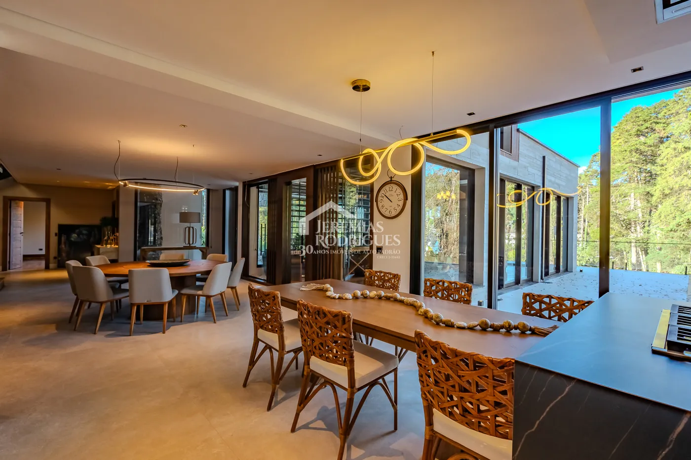 Casa de 2727 m² à venda por R$ 15.000.000,00 - Campos do Jordão/SP