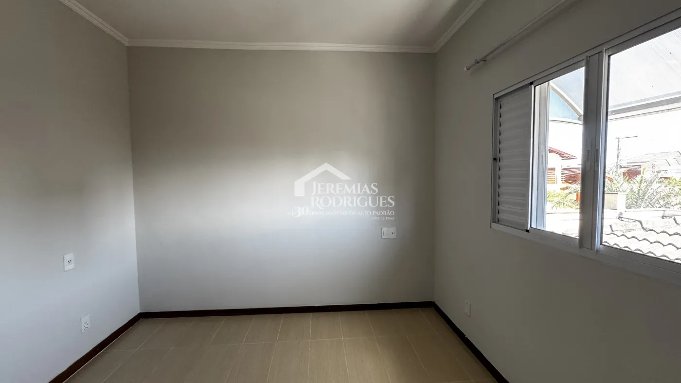 Casa para venda com 4 suítes no Condomínio Real Ville em Pindamonhangaba/SP