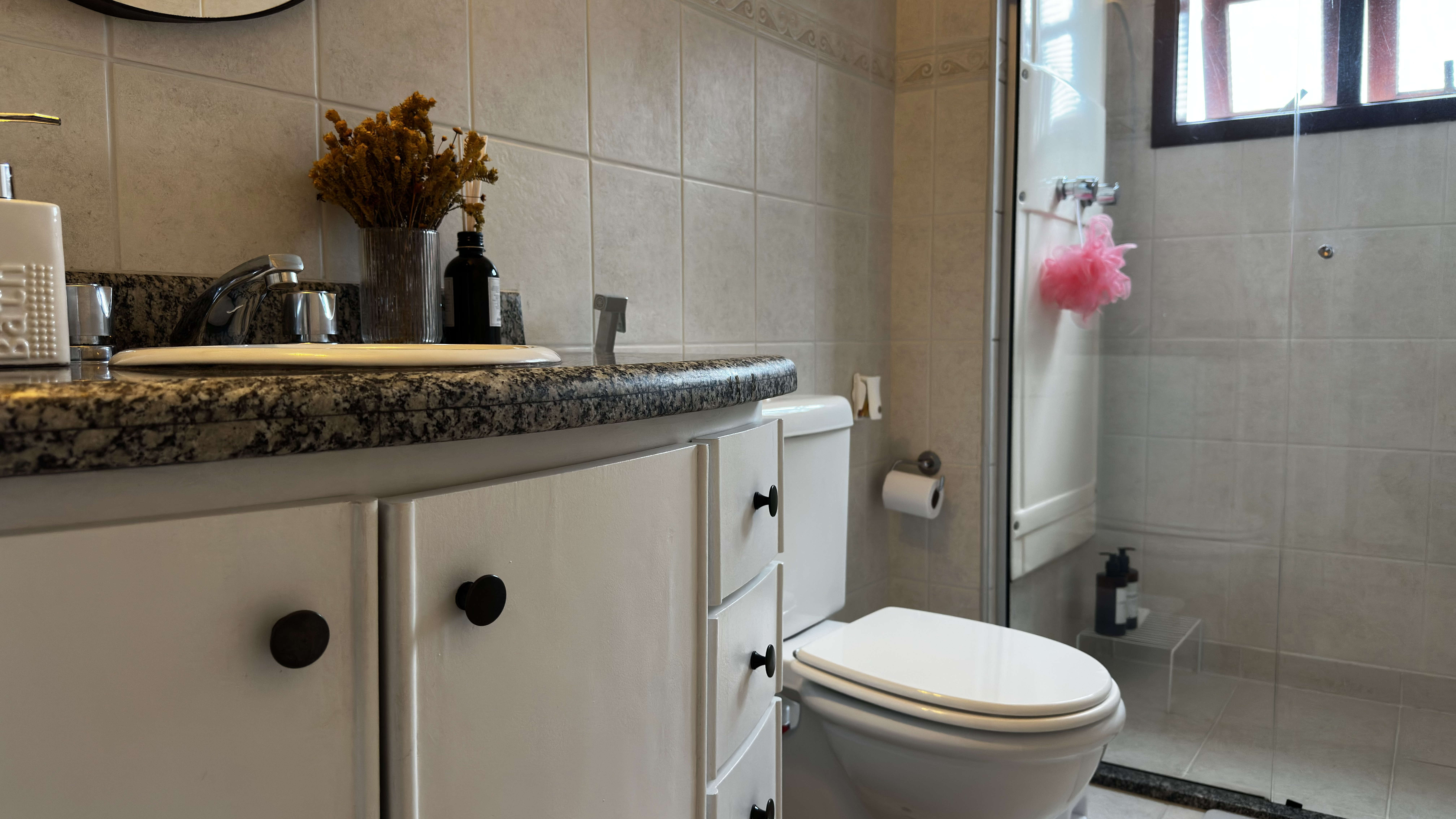 Apartamento à venda com 3 dormitórios, 87 m² no Capivari em Campos de Jordão/SP. 