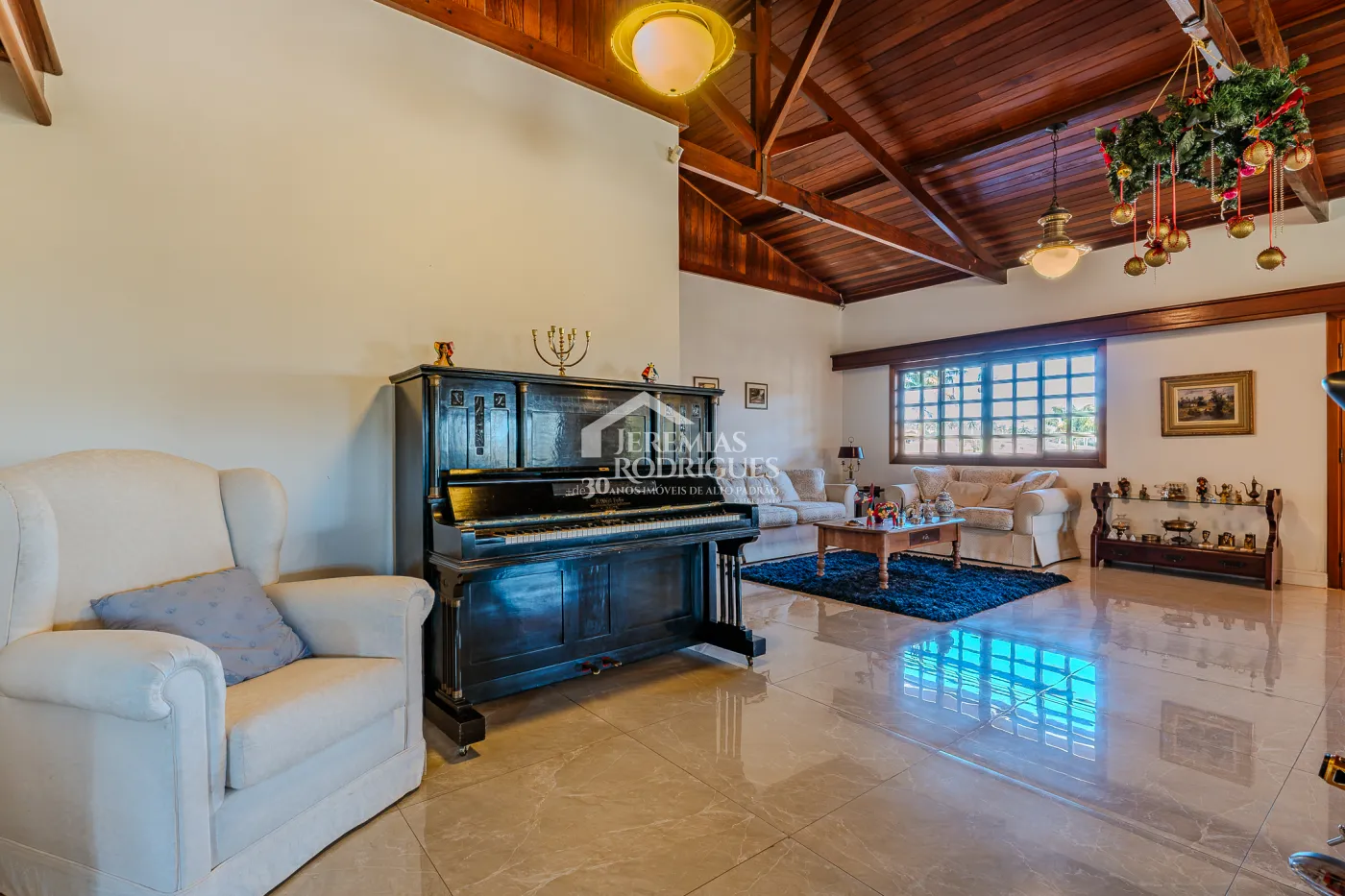 Fazenda à venda com 183.000 m² em Campinas/SP.