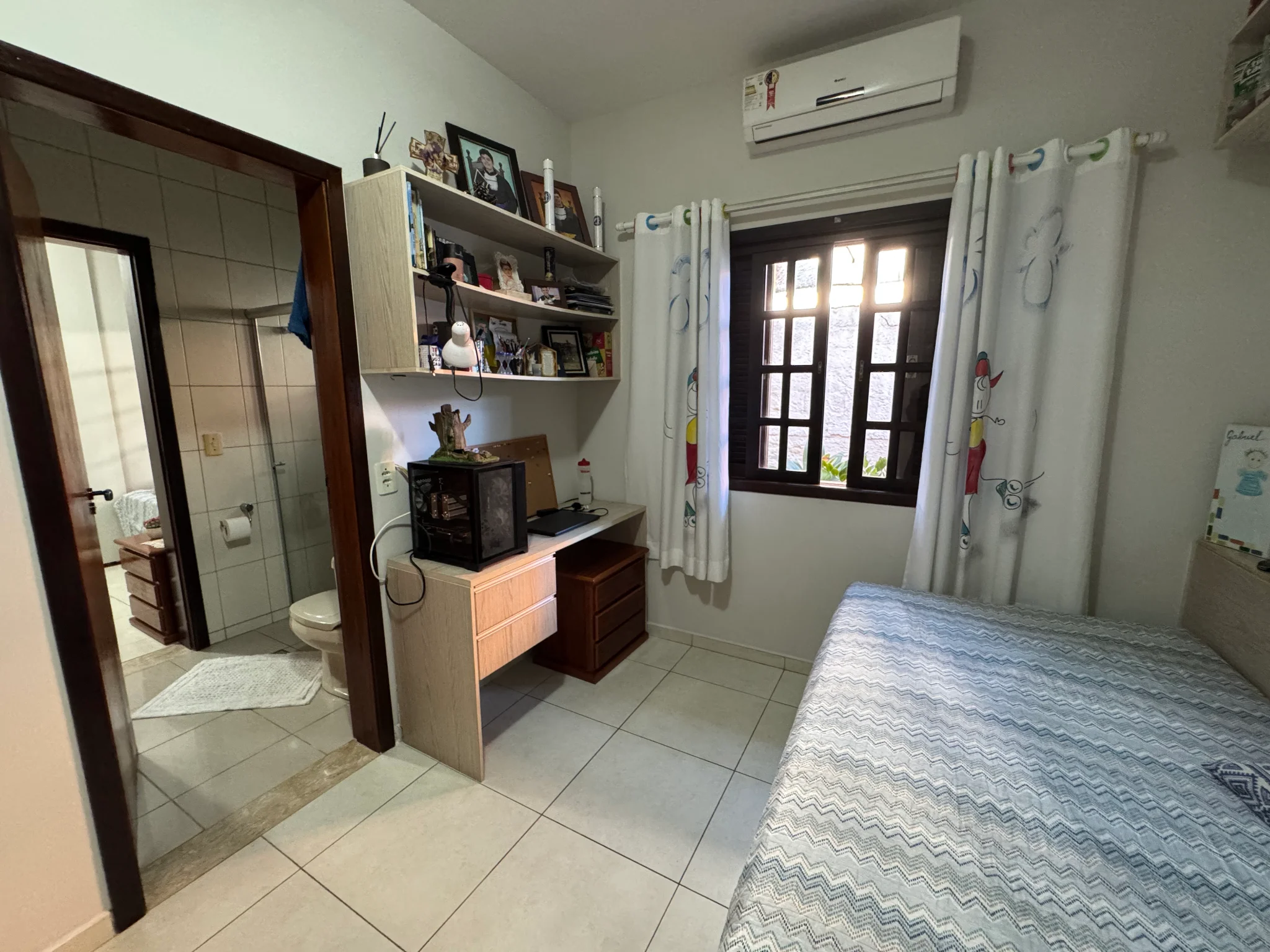 Casa à venda no bairro Jardim Residencial Doutor Lessa em Pindamonhangaba/SP. 