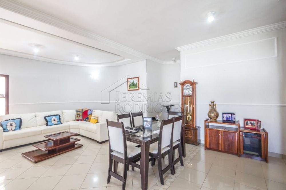 Casa à venda por R$ 2.500.000,00 - Pindamonhangaba/SP