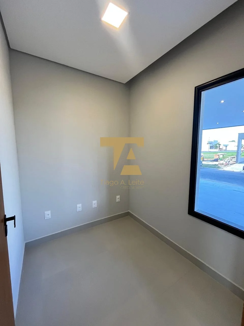Casa Térrea com 3 Suítes e Fachada Contemporânea – Condomínio Pérola do Vale, Tremembé/SP