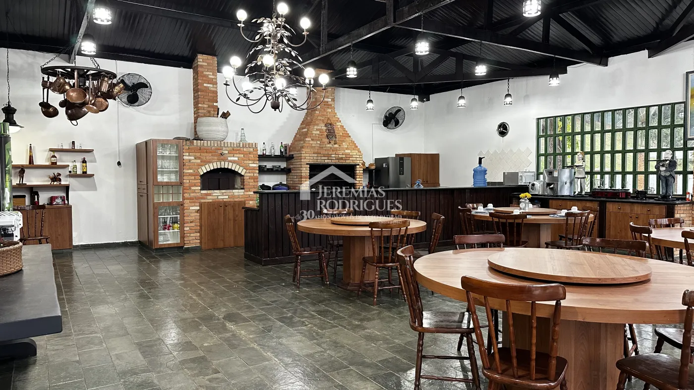 Haras à venda com 112.500 m² em Santa Isabel/SP.