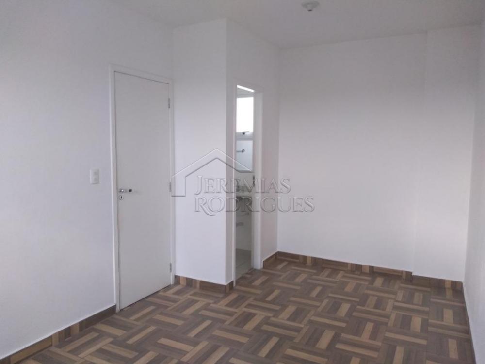 Apartamento com 3 dormitórios para locação, 89M² no Edifício New Way Tower em Pindamonhangaba/SP