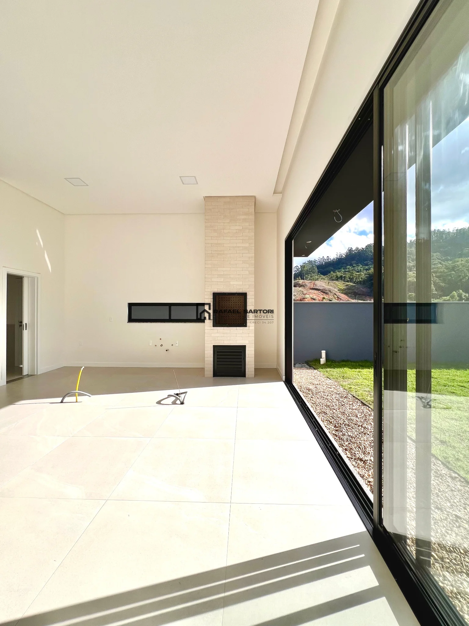 CASA NOVA BAIRRO ESTRADA NOVA