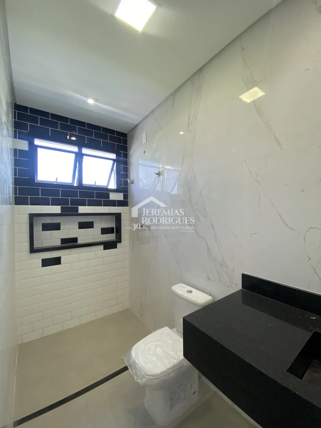 Sobrado com 5 suítes, 293 m² - Condomínio Ouro Ville - Taubaté/SP