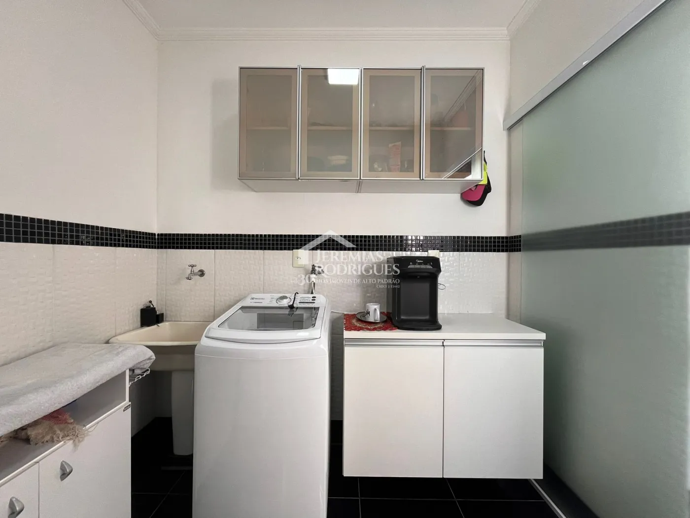 Casa para venda e locação com 2 suítes no Condomínio Verdes Vales em Taubaté/SP