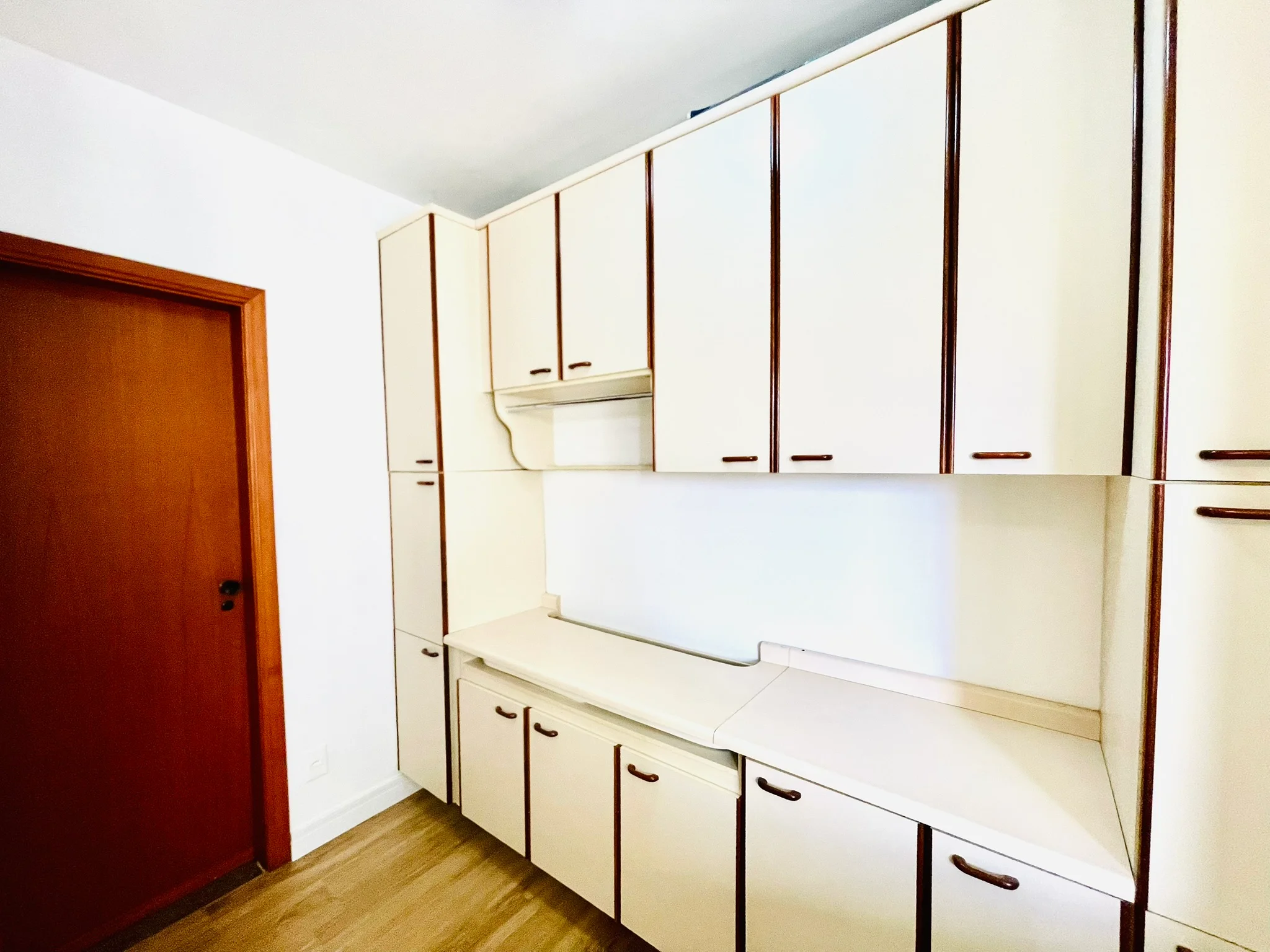 Apartamento à venda com 3 dormitórios, 173m² no Condomínio Green Tower em Taubaté/SP