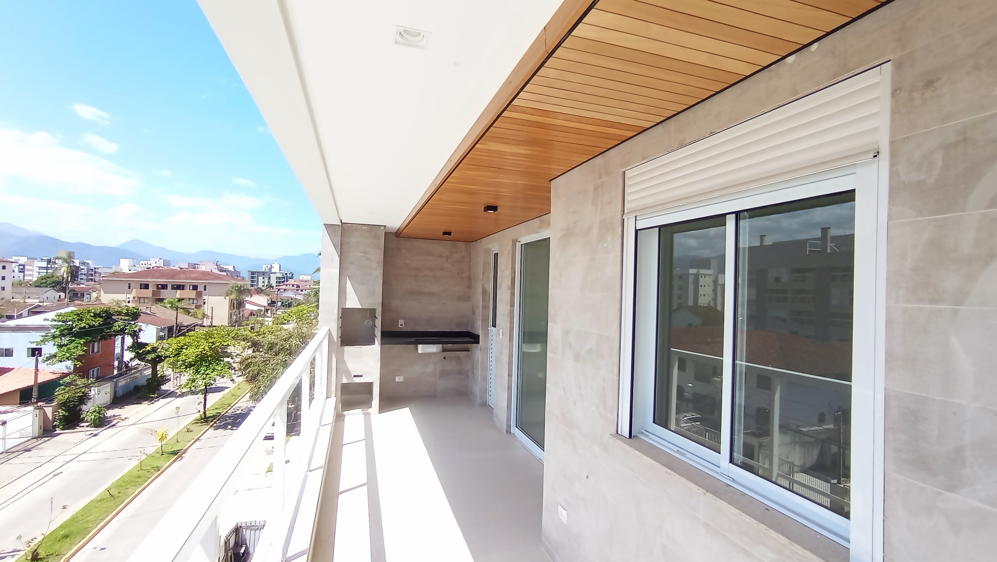 Apartamento à venda com 3 dormitórios, 98 m² no Condomínio Porto Gaia em Ubatuba/SP.