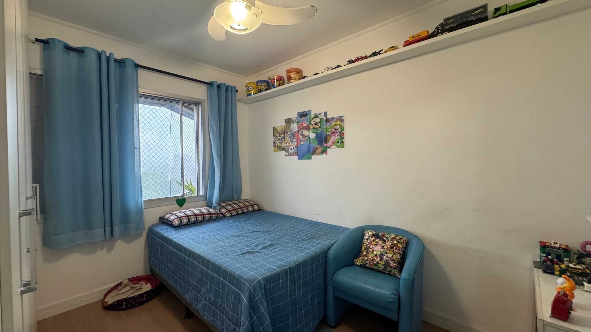 Apartamento à venda no Edifício Serra da Mantiqueira em Pindamonhangaba/SP. 