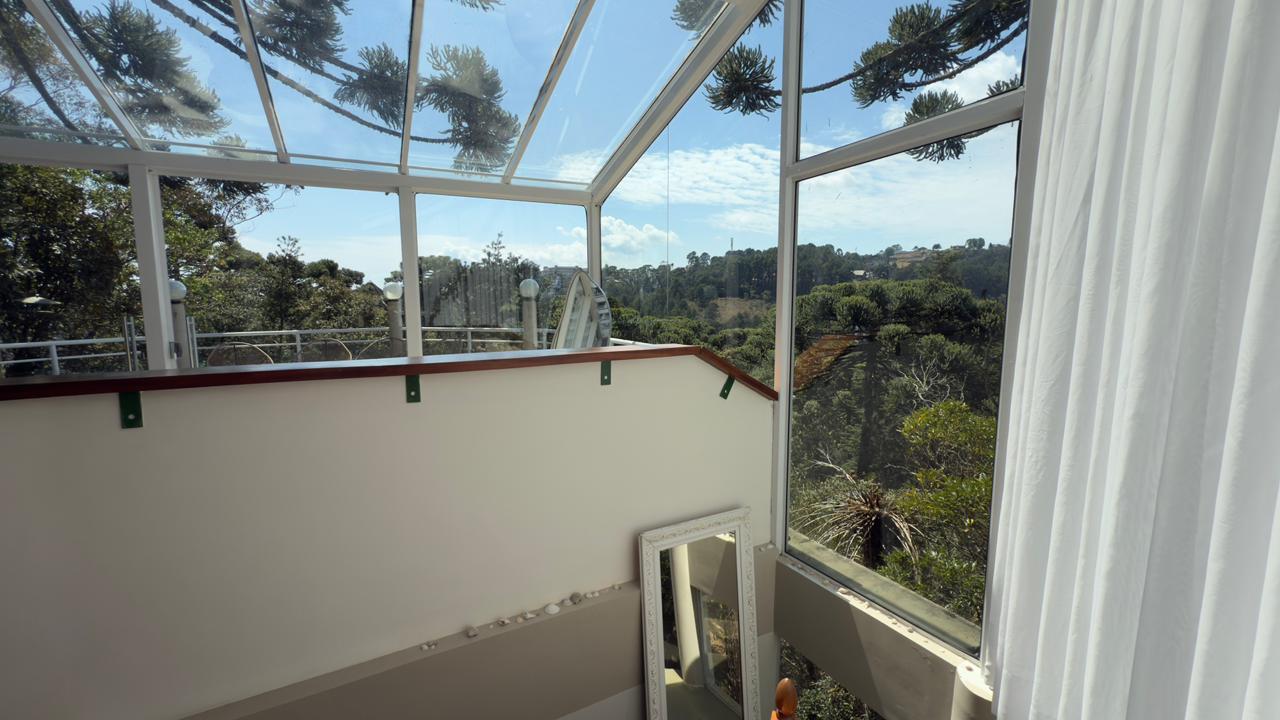 Casa à venda por R$ 2.300.000,00 - Campos do Jordão/SP