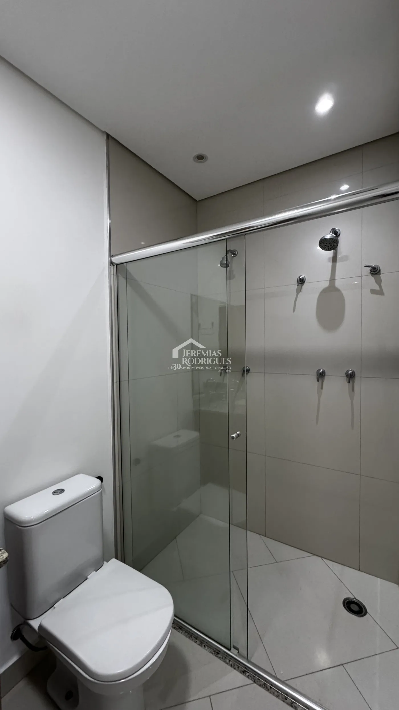 Apartamento à venda com 3 suítes, 113 m² no Edifício Maximus Residence em Pindamonhangaba/SP