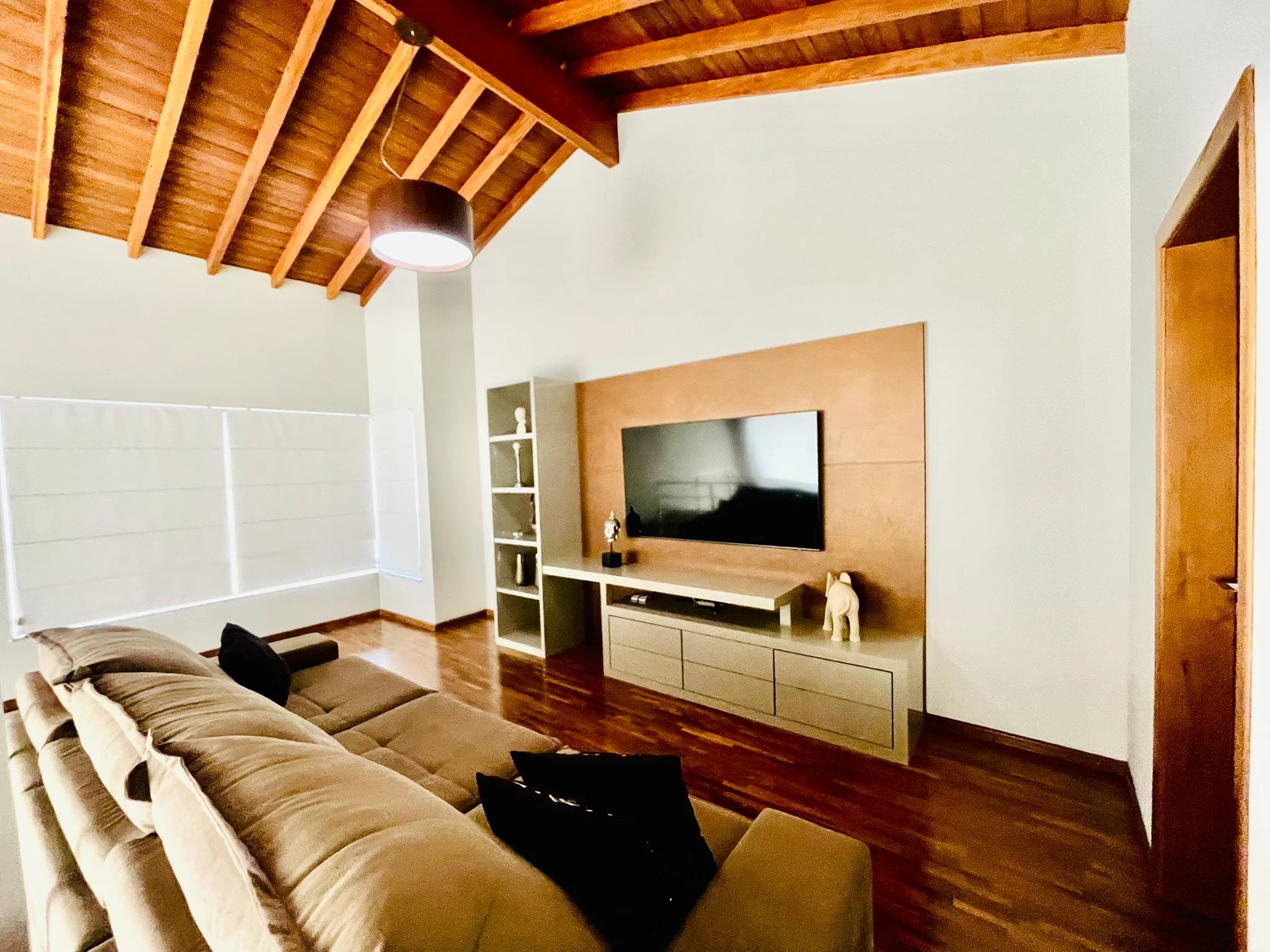 Casa à venda com 3 suítes no Condomínio Residencial San Marco em Taubaté/SP