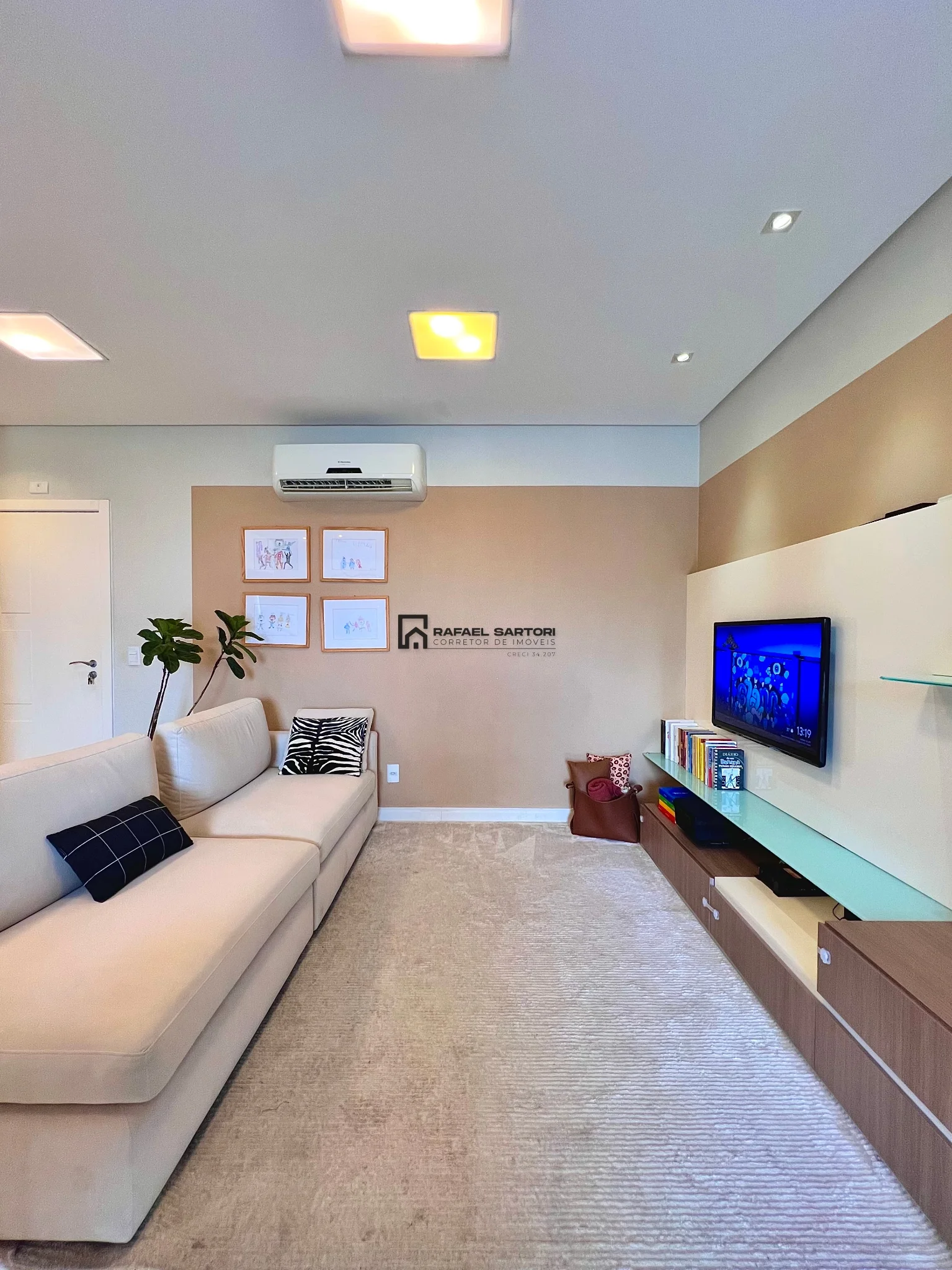 APARTAMENTO MOBILIADO NA DIVISA COM O CENTRO