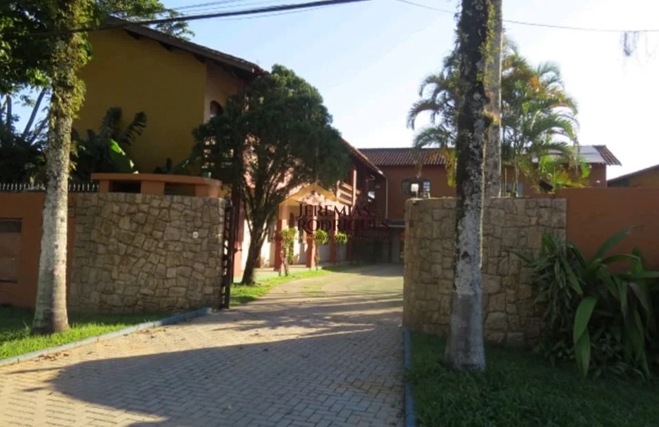 Pousada à venda na entrada do Centro Comercial da cidade em Ubatuba/SP. — foto 15
