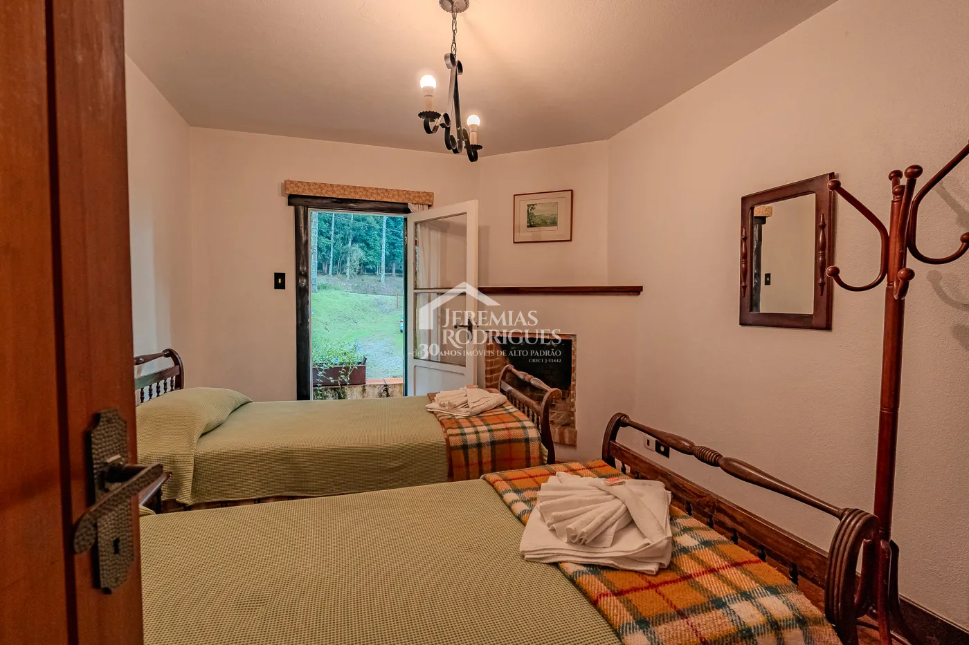 Casa com 9 dormitórios, 694 m² - Condomínio Reserva Figueiredo - Campos do Jordão/SP