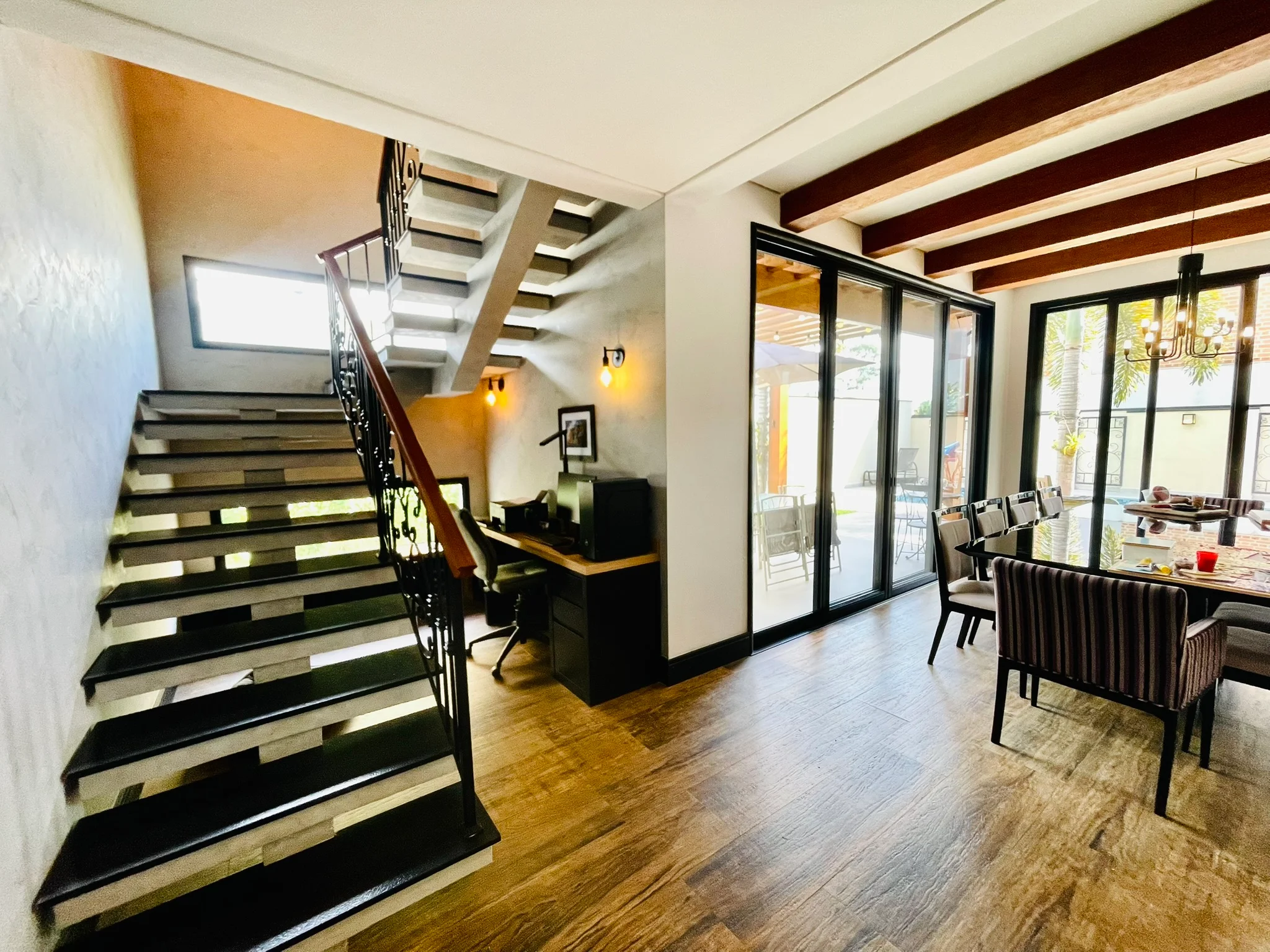 Casa à venda no Condomínio Terras de San Marco em Taubaté/SP.