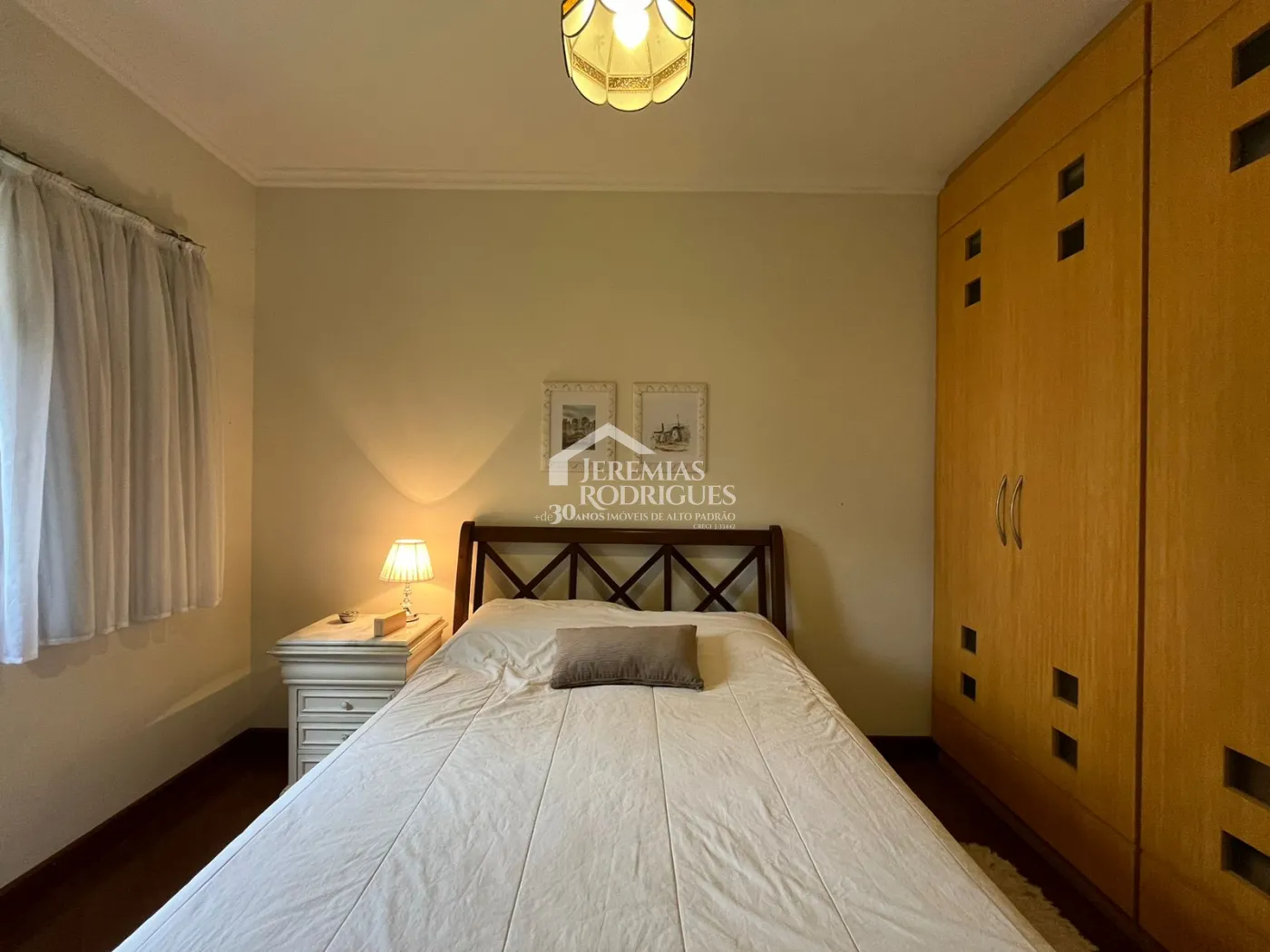 Casa com 4 dormitórios, 421 m² - Condomínio Chácaras Cataguá - Taubaté/SP.