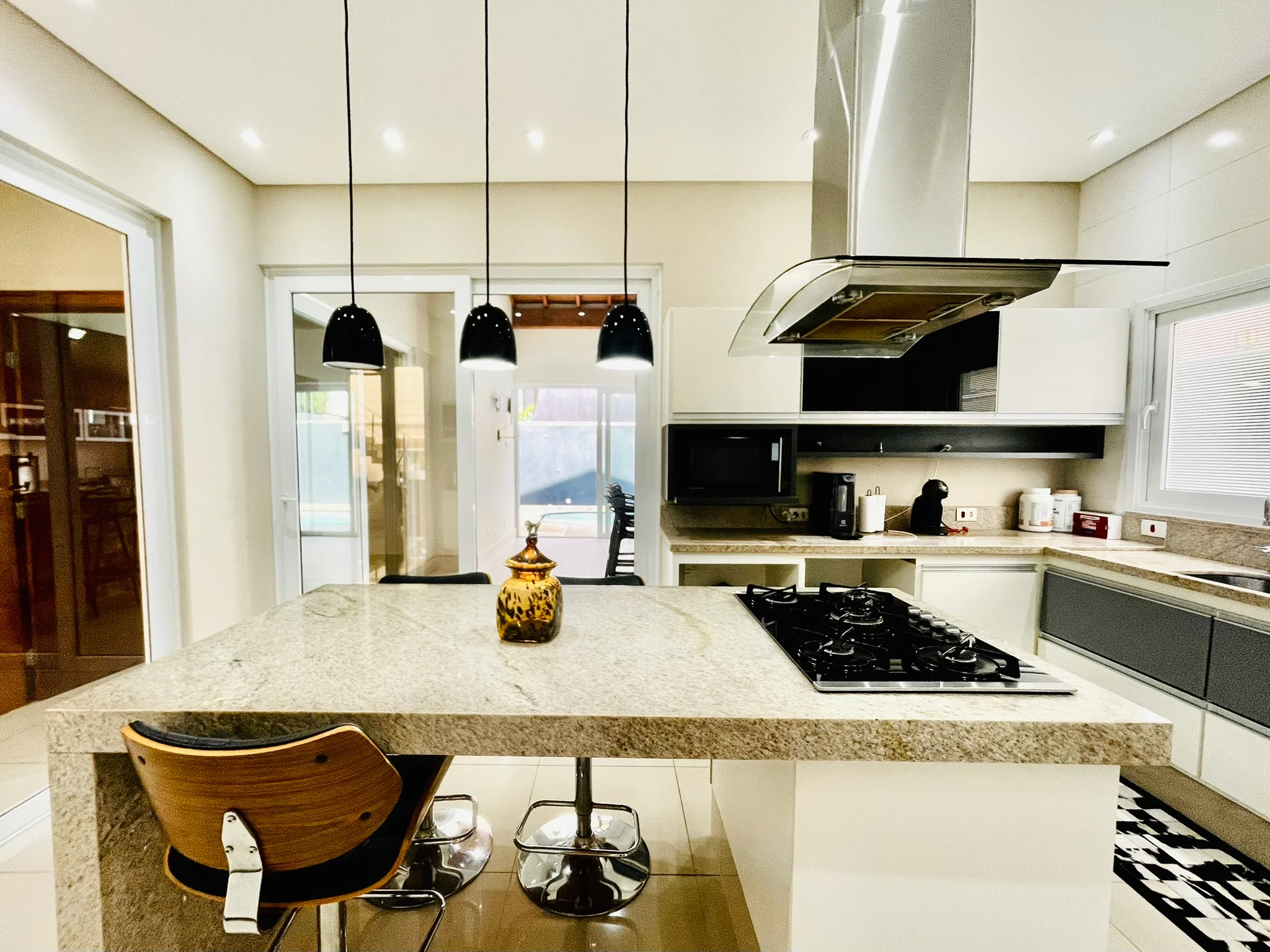 Casa à venda com 3 suítes no Condomínio Residencial San Marco em Taubaté/SP