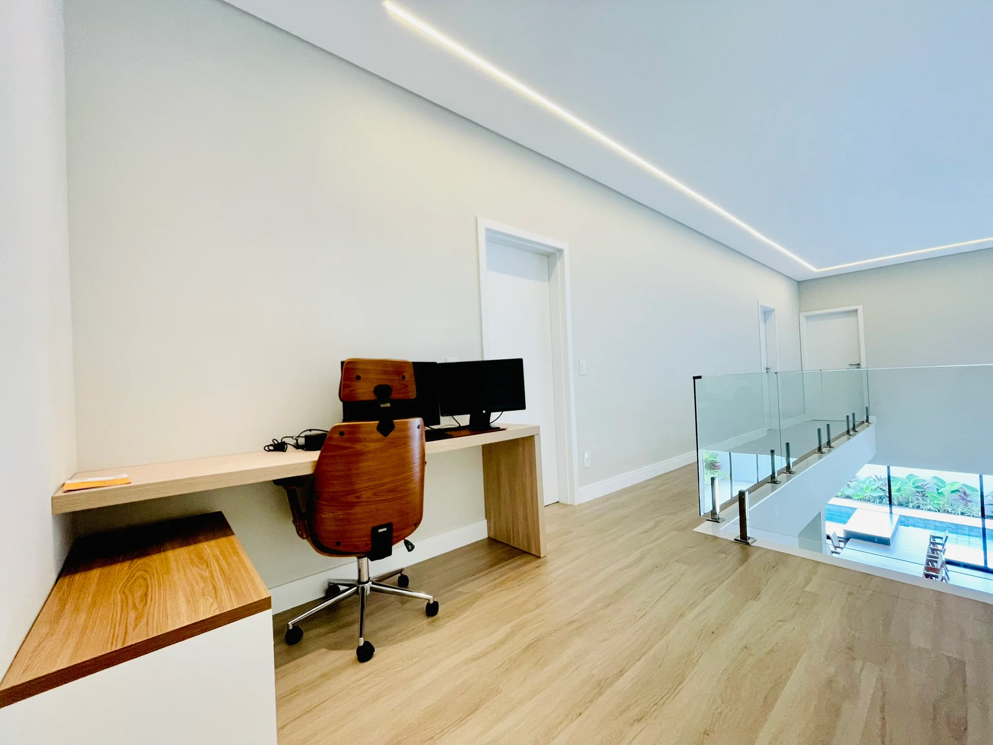 Casa à venda com 4 dormitórios no Condomínio Cyrela Landscape em Taubaté/SP. 