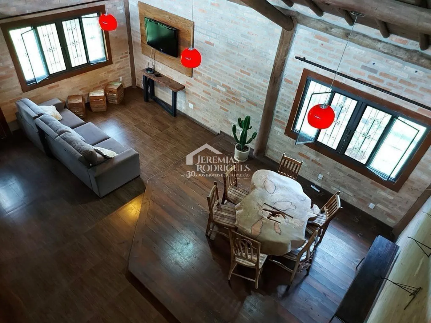 Chácara com 4 dormitórios, 268 m² - Mandú - Pindamonhangaba/SP.