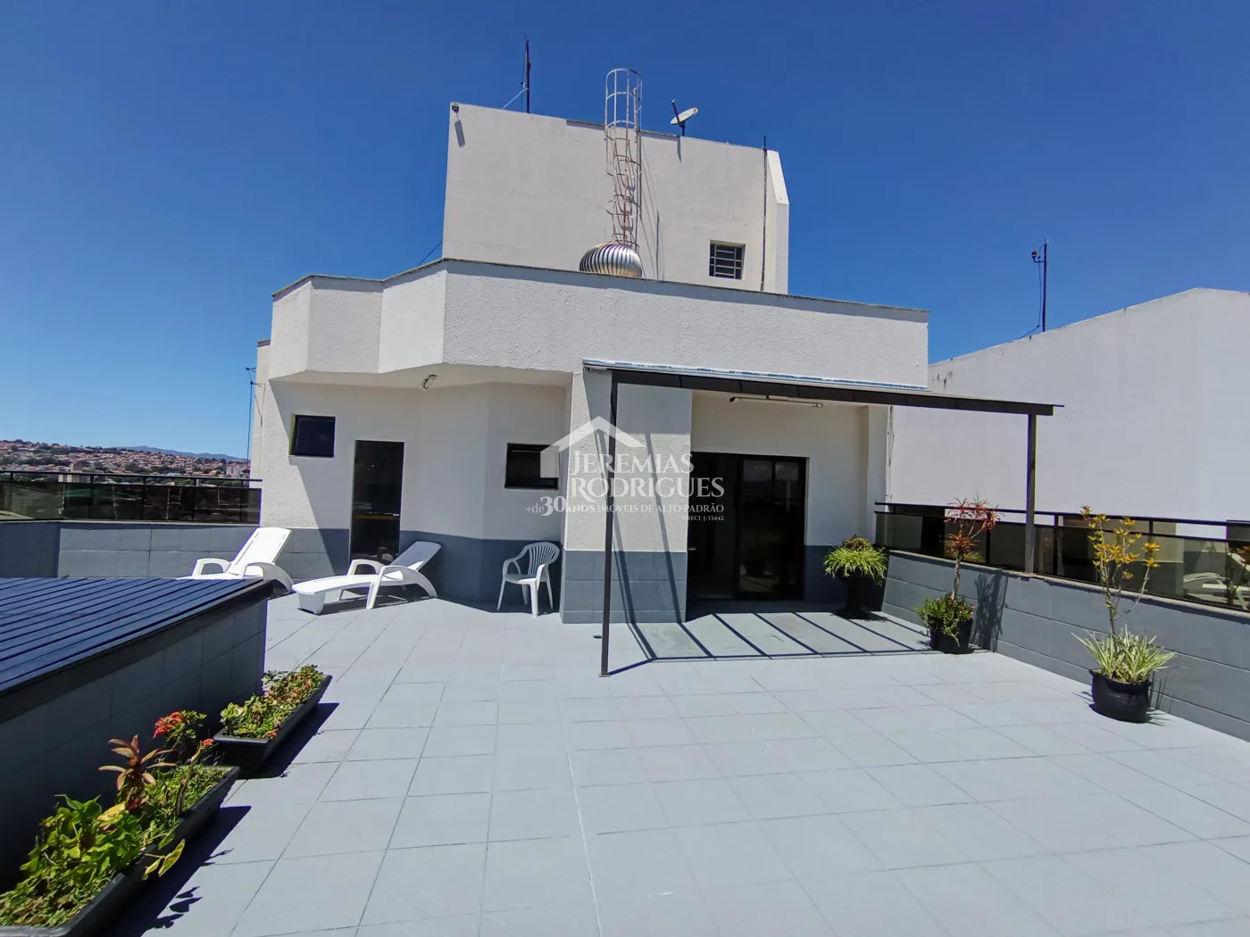 Apartamento para venda com 2 suítes no Edifício Rosa Abirached em Taubaté/SP