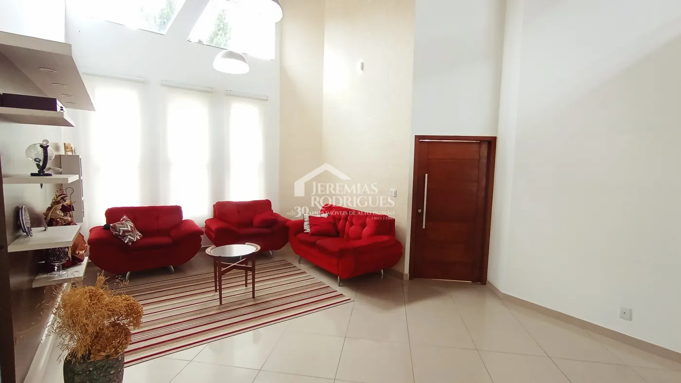 Casa para venda e locação com 4 dormitórios no Condomínio Jatobá em Tremembé/SP.