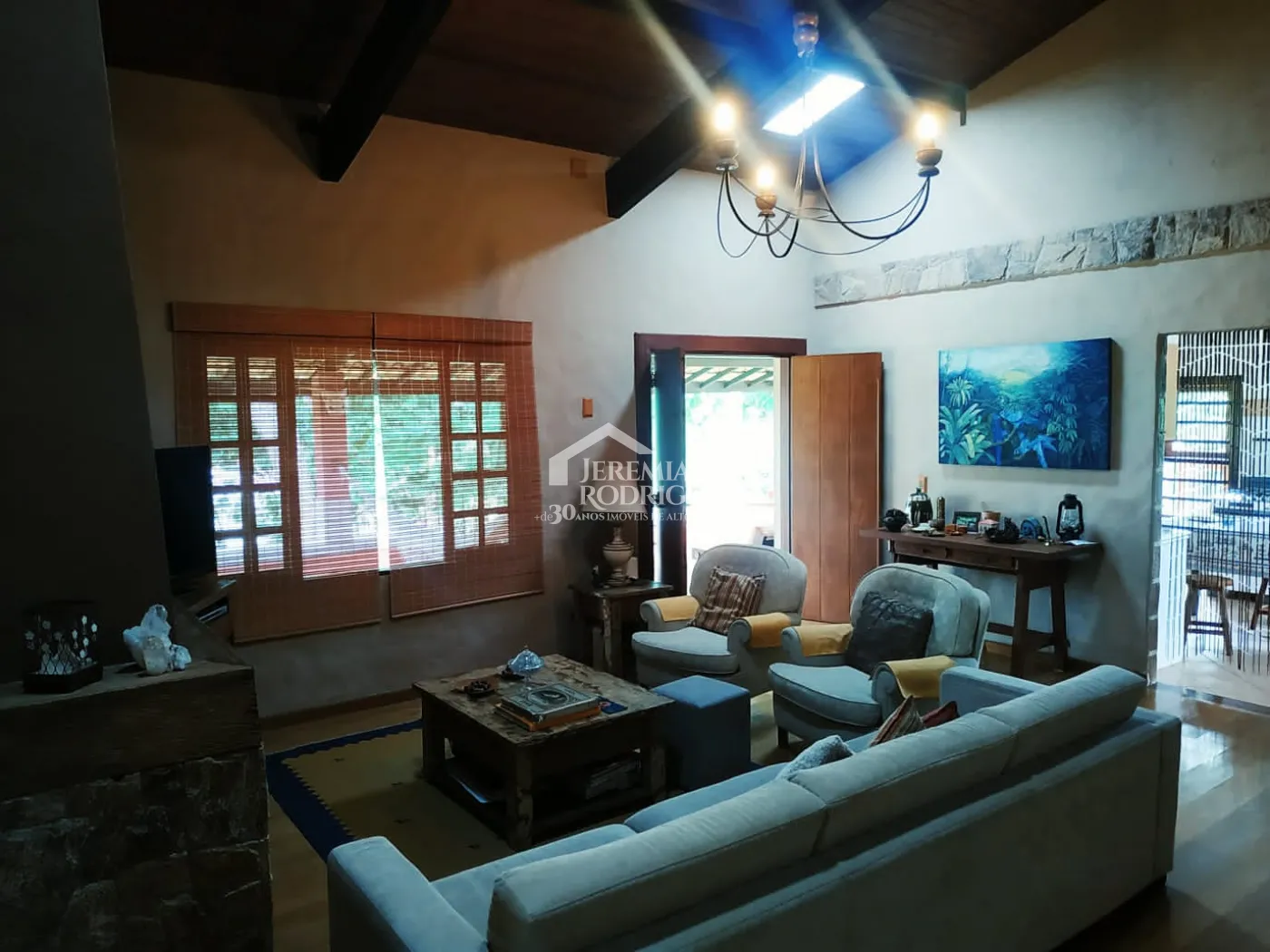 Oportunidade! Casa com 3 dormitórios no Condomínio Chácaras Cataguá em Taubaté/SP