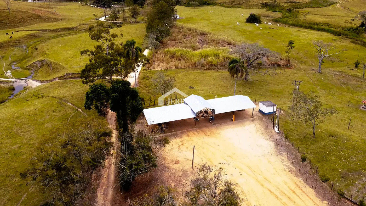 Fazenda à venda com 2.544 hectares em Santa Branca/SP.
