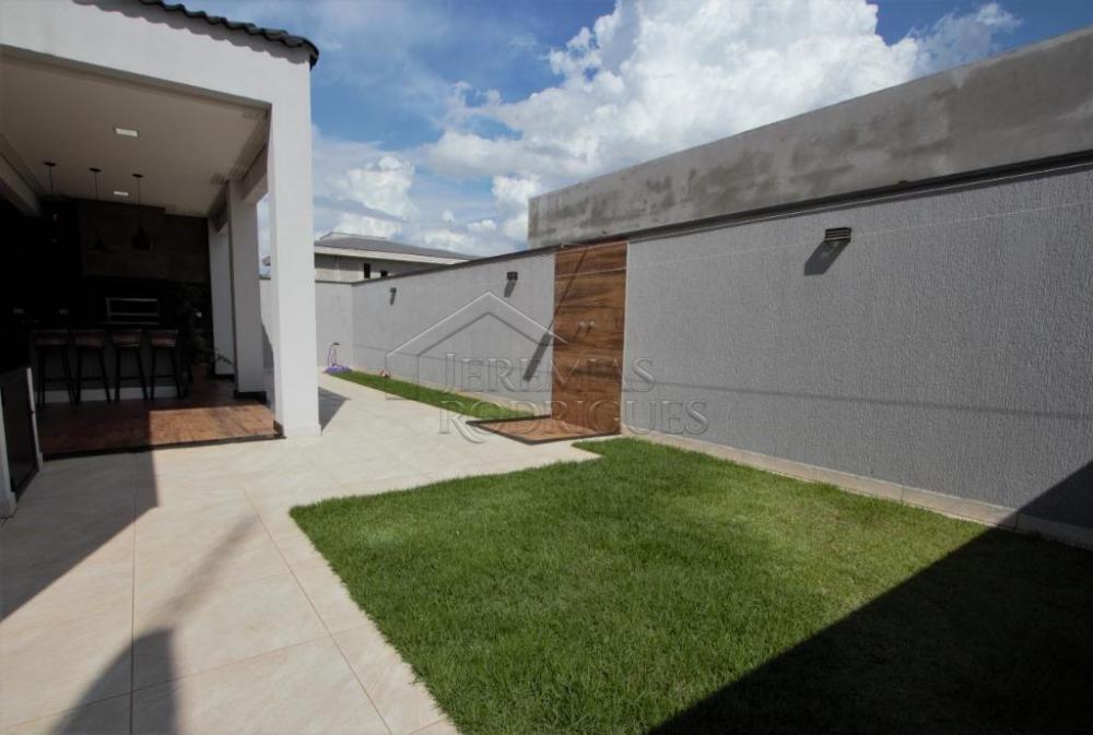 Casa à venda no Condomínio Reserva Bonsucesso em Pindamonhangaba/SP