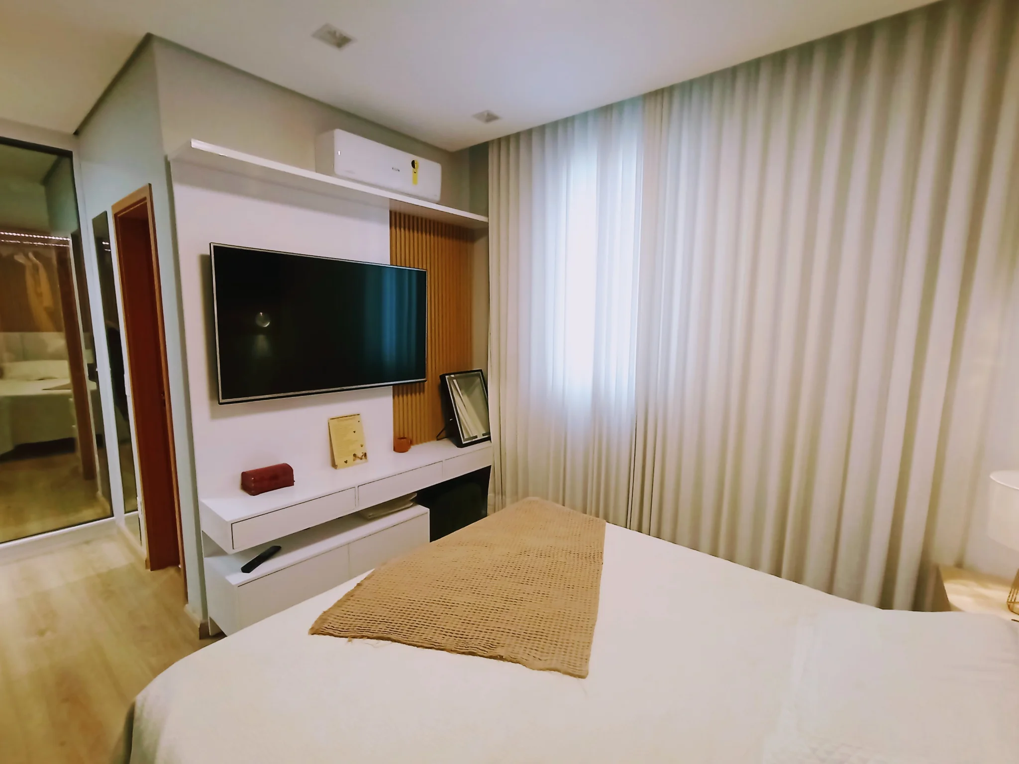 Apartamento à venda com 3 suítes, 155 m² no Condomínio Renaissance em Taubaté/SP.