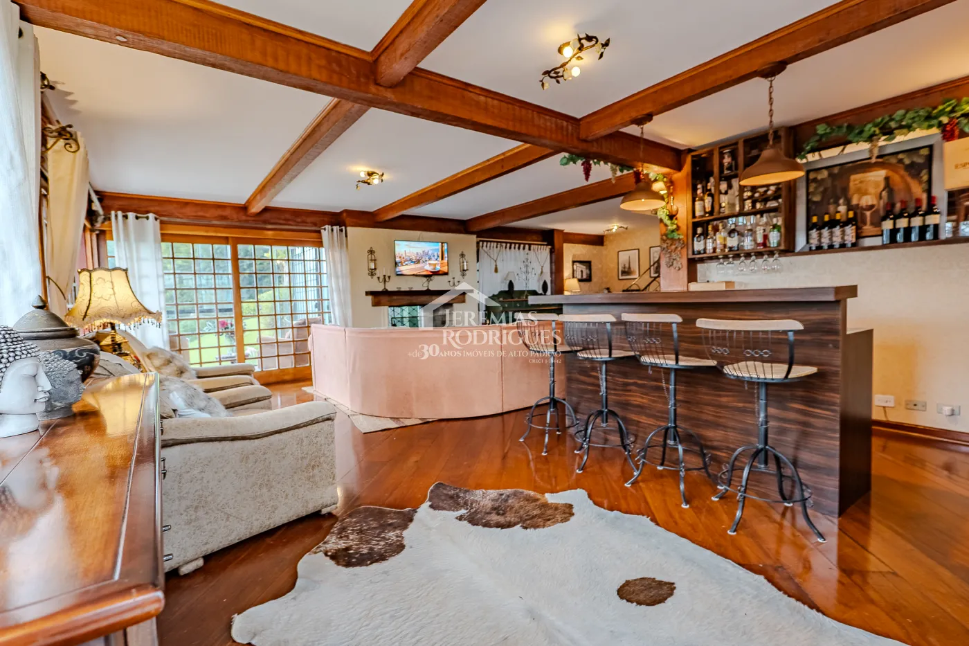 Pousada à venda com Exclusividade com 14 suítes no Casablanca Hotel Boutique em Campos do Jordão/SP