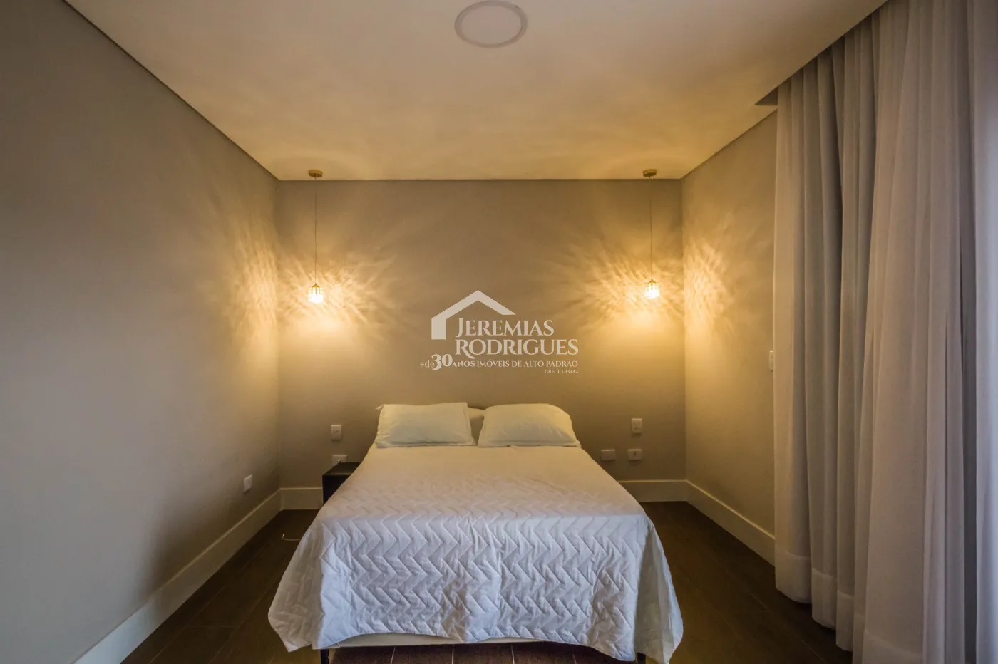 Casa com 368 m² - Condomínio Morada do Visconde - Tremembé/SP