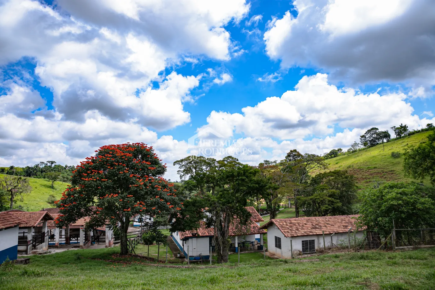 Fazenda com 2.808.000 m² - Caçapava/SP